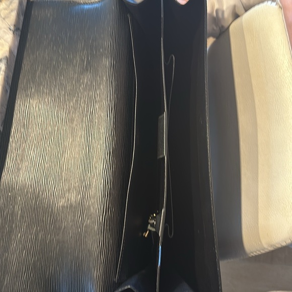 Louis Vuitton Briefcase *Authentic* no damage - Picture 7 of 9